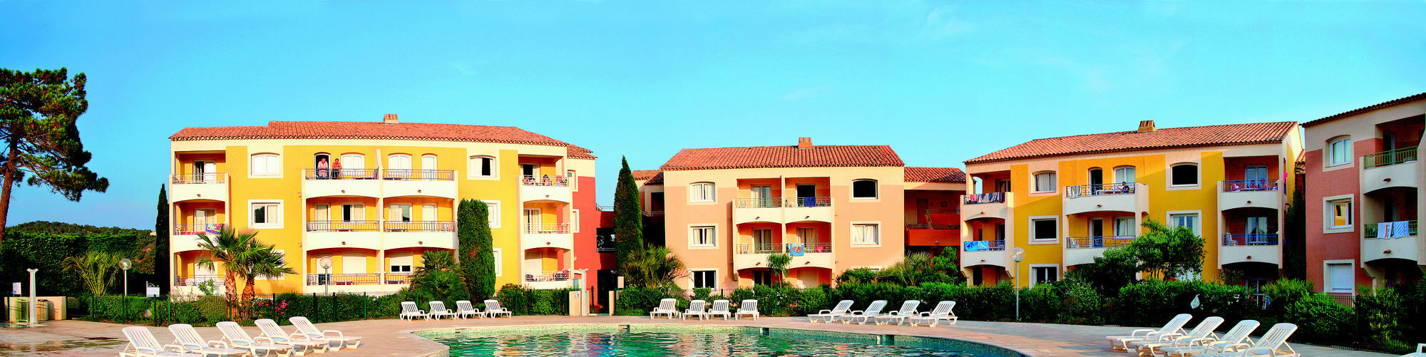 Residence Pierre & Vacances Les Terrasses Des Issambres لي إيسامبر المظهر الخارجي الصورة