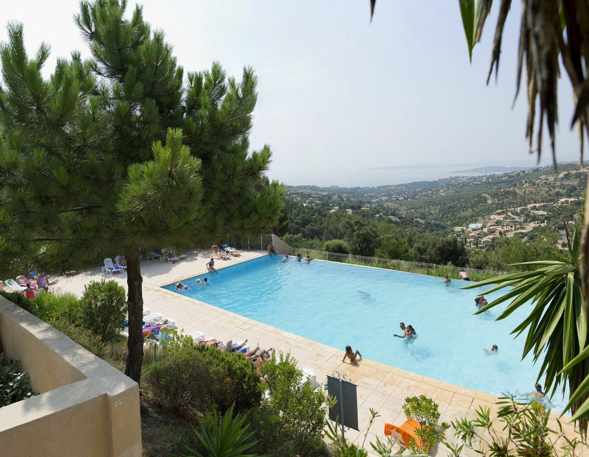 Residence Pierre & Vacances Les Terrasses Des Issambres لي إيسامبر المظهر الخارجي الصورة