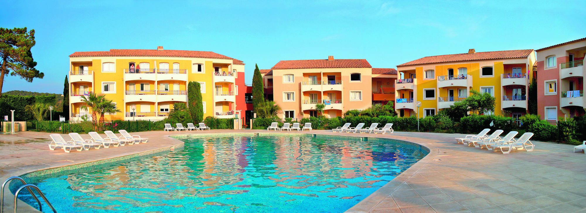 Residence Pierre & Vacances Les Terrasses Des Issambres لي إيسامبر المظهر الخارجي الصورة